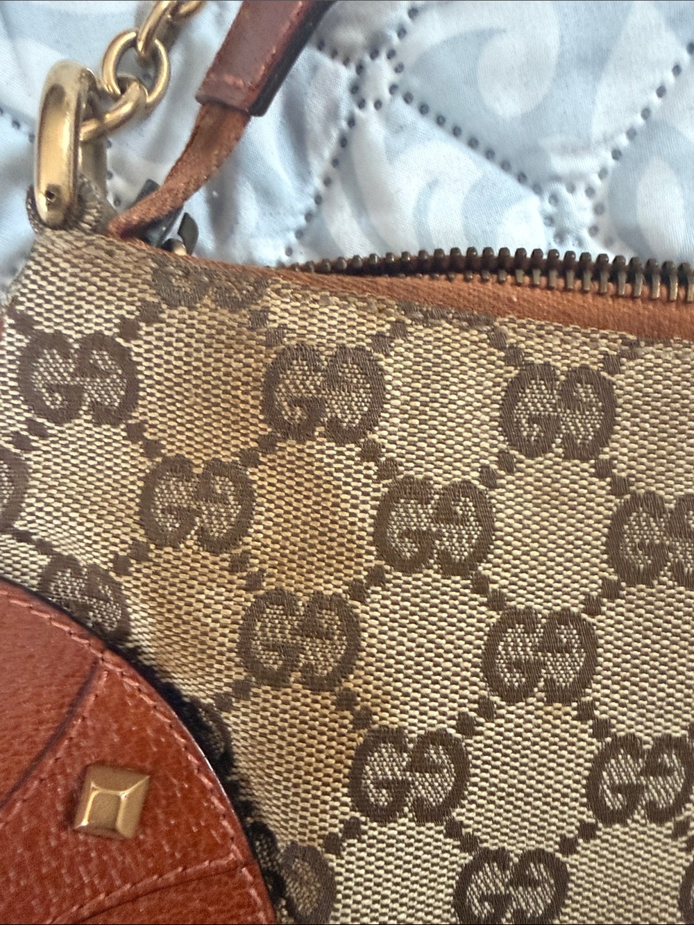 Gucci Brown GG Canvas Shoulder Bag with Tan Leather Trim and Gold Chain - Picture 4 of 7